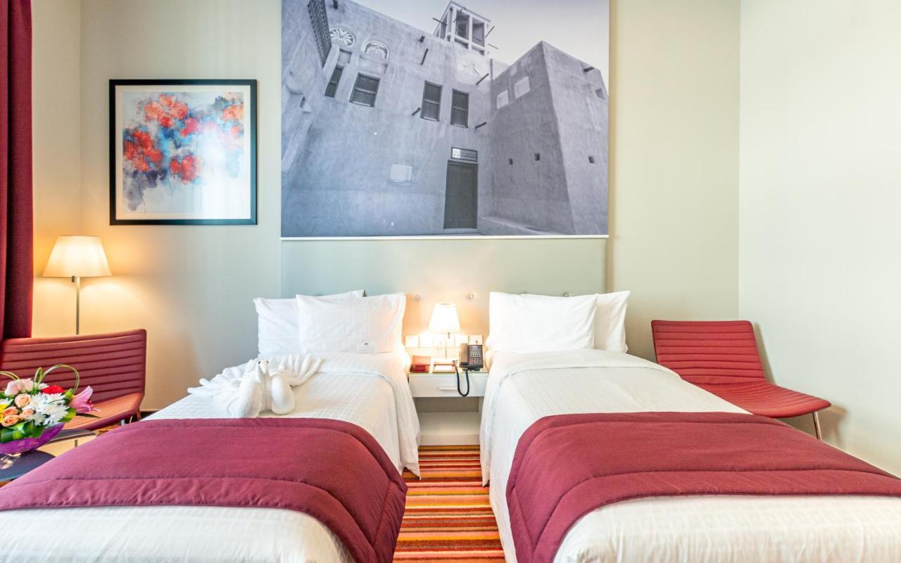 Gravity Hotel Abou Dabi Extérieur photo